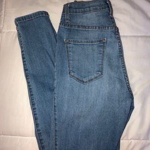 High waisted jeans